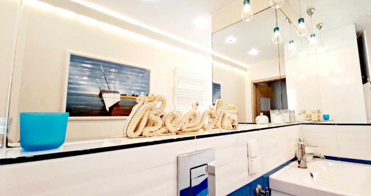 Marine Apartament กดัญสก์ ภายนอก รูปภาพ